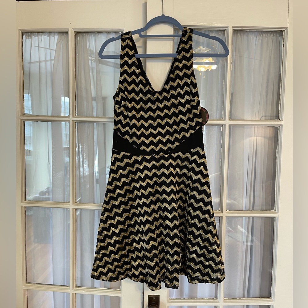 Chevron fit and flare dress, NWT Size M